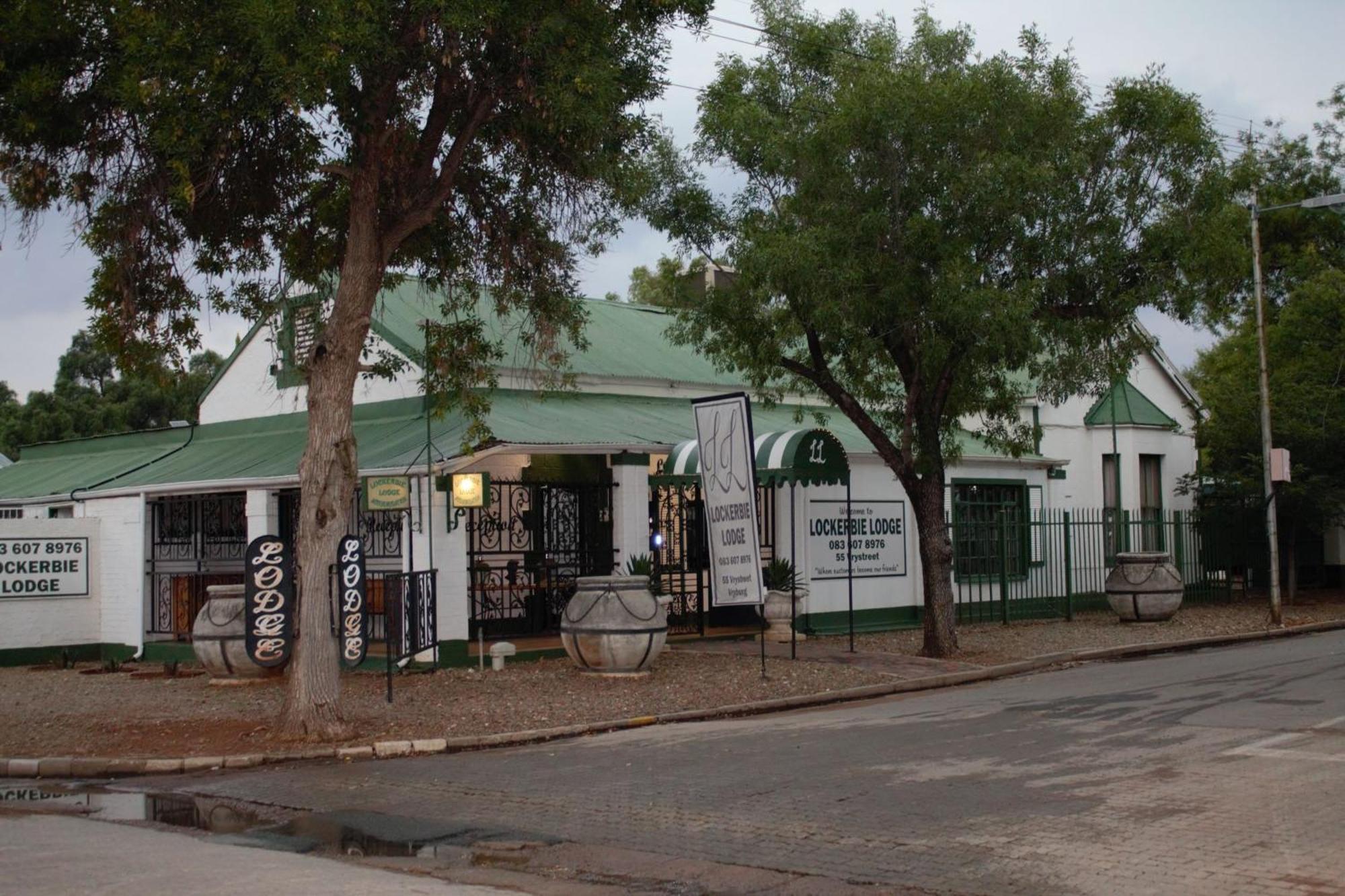 Lockerbie Lodge Vryburg Exterior photo